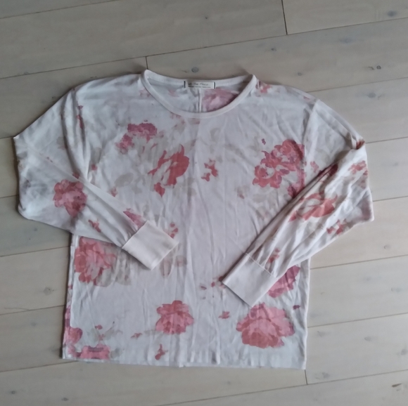 Arielle Ivory Floral Print Long Sleeve Top - Picture 6 of 11
